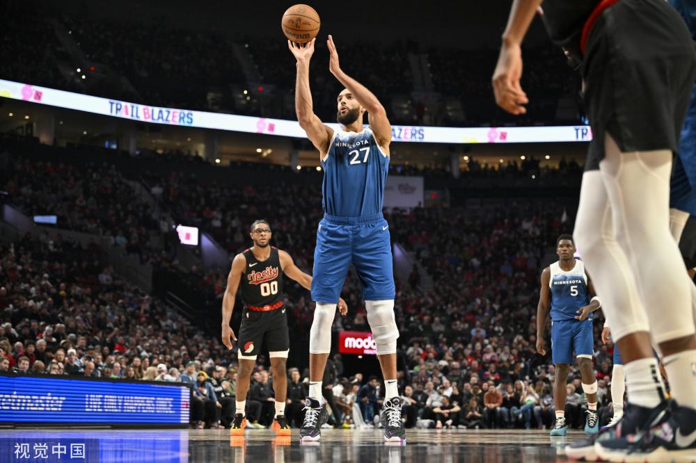 既源于他对 既源于他对