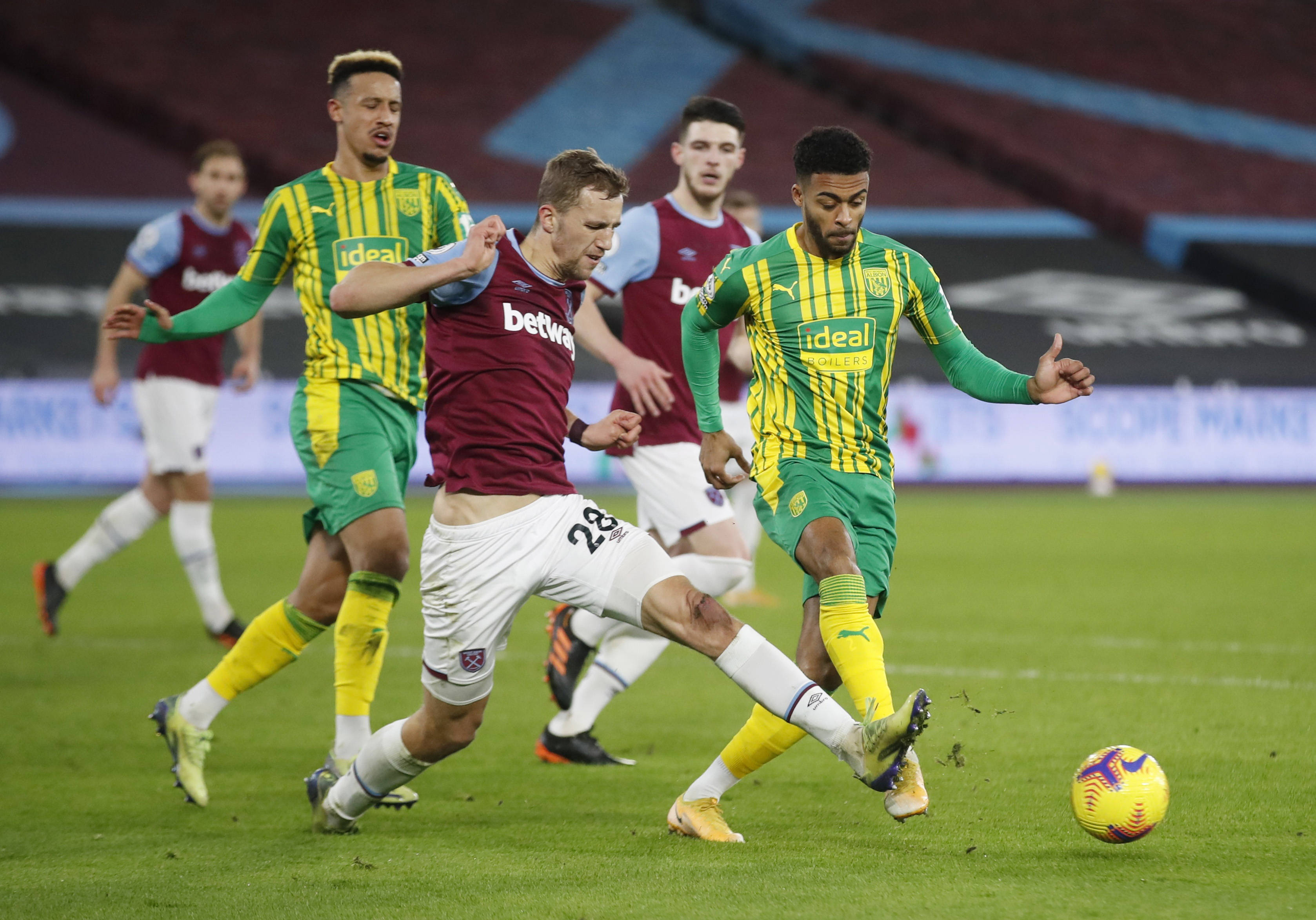 期训练与执 期训练与执